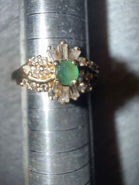 Vintage 10kt Gold Emerald & 19 Genuine Diamond Ballerina (cocktail) Ring Sz 8